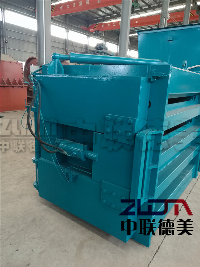 帶門打包機 帶門打包機